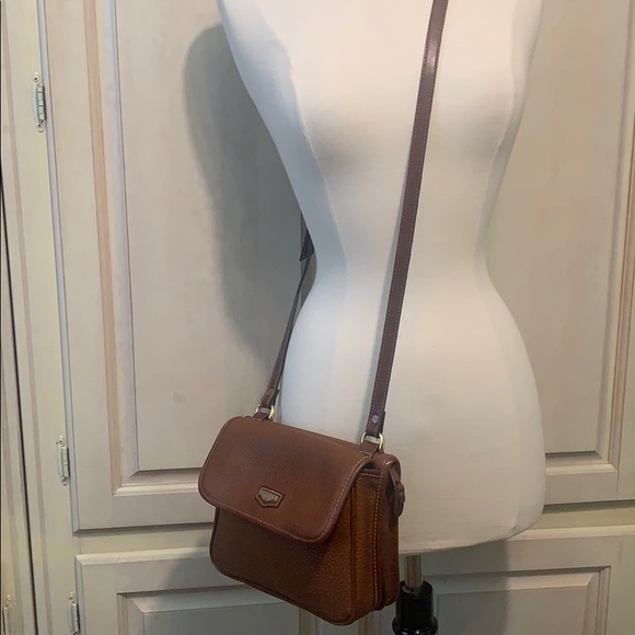 CarryLand Handbags - Vintage CarryLand USA Crossbody / Shoulder Bag